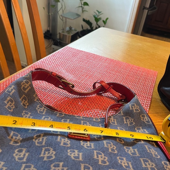 Dooney and Bourke Denim shoulder bag - Picture 3 of 10